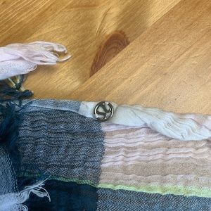 Lululemon Scarf
